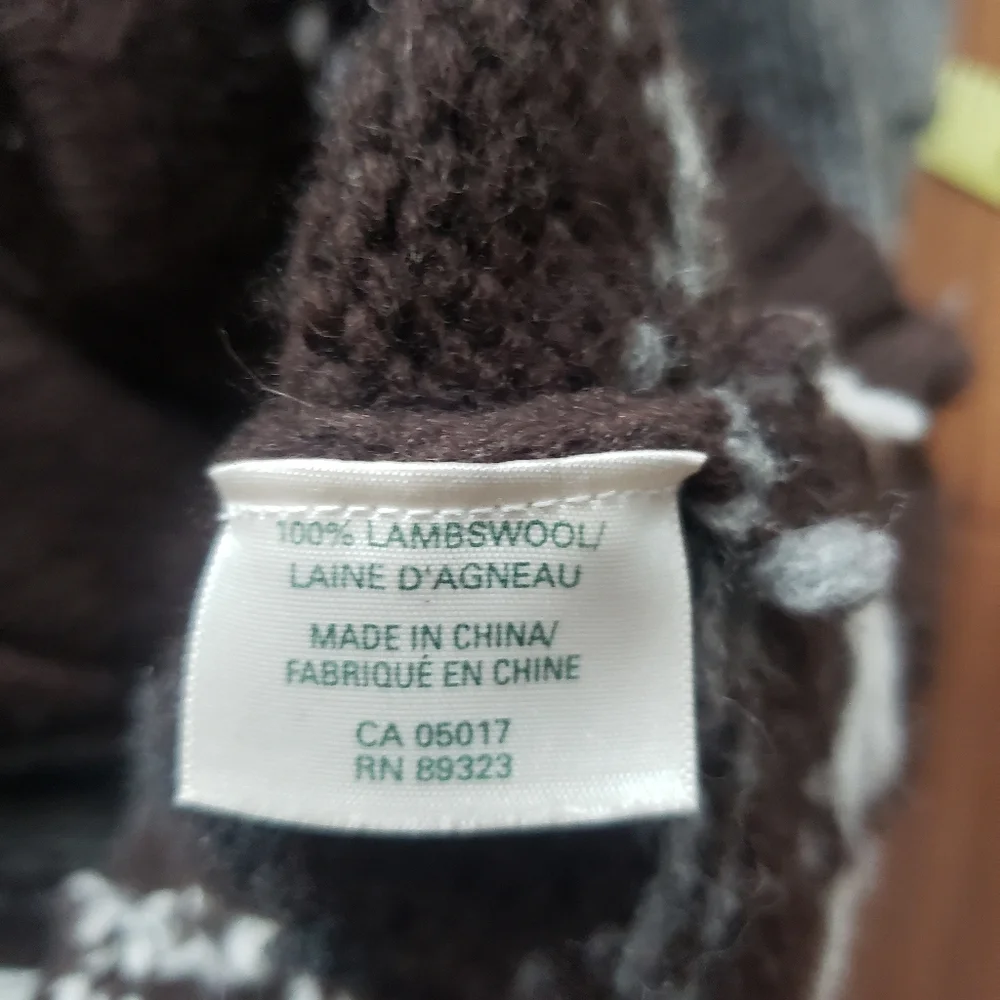 Roots Chocolate Brown and Slate Gray Heart Cardigan - Picture 5 of 5